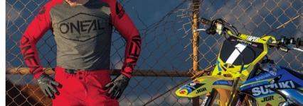 Oneal Motocross Fahrer und Motorrad